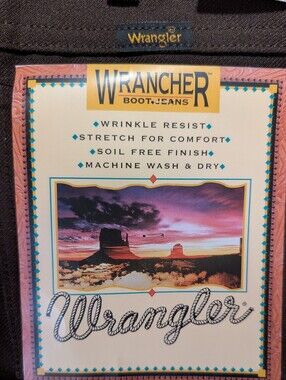 Wrangler Wrancher Dress Jeans